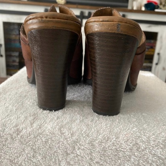 Born b.o.c. Oil Tanned Leather Clogs Mules Heels Brown 6 - Picture 3 of 12
